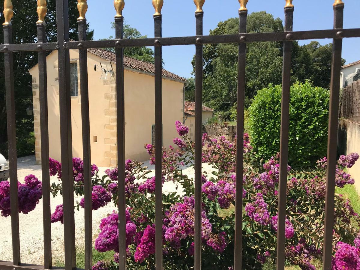 La Rebiere D'Or, B&B Et Gite Mouleydier Exterior foto